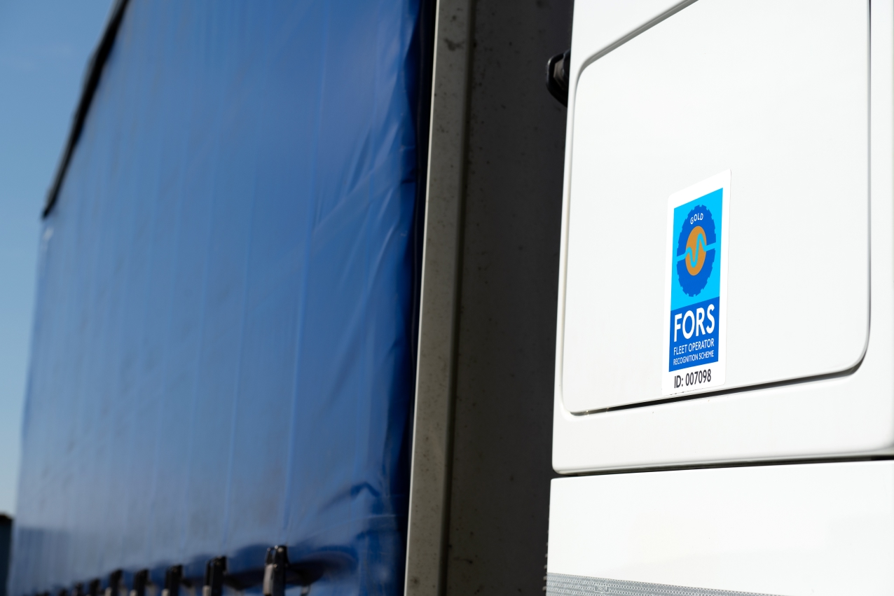 lorry showing FORS logo